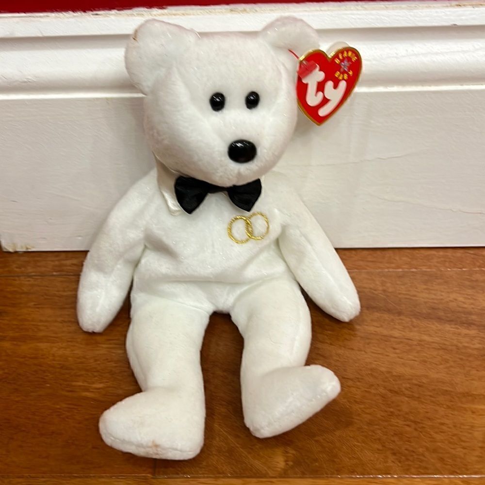 Ty Beanie Baby Mr.‎ Bear Wedding White Black Bow Tie Gold Rings 2001 OS